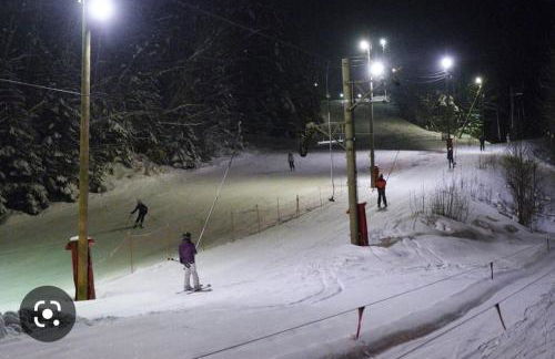 LE CHALET des 3 Sapins, Superbe Duplex Montagnard avec balcon, au calme - Les Rousses, Draps inclus & Parking gratuit - Foto 32