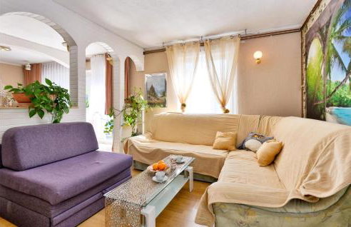 Awesome Home In Nespes - Foto 17