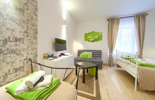 Logo apartments 5 min walk to main square - Foto 9