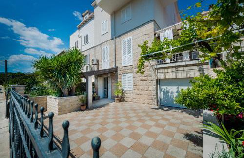 Niko's Charming Apartment with FREE parking - Foto 39