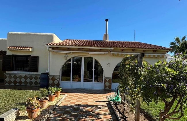 Villa Evelina 1 Minute to Beach Sleeps 8 - Photo 1