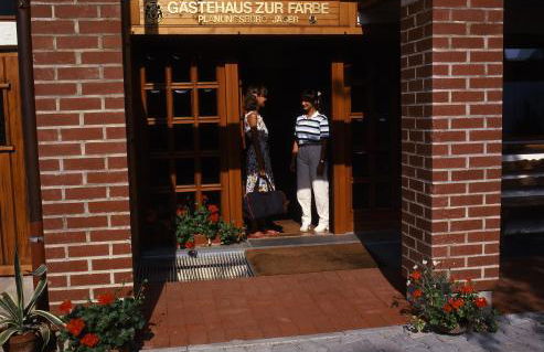 Gästehaus zur Färbe Apartments - Photo 26