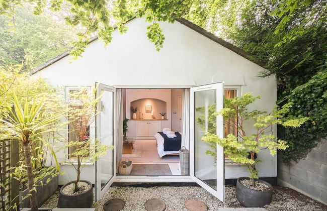 Cozy City Retreat in Bristol With Parking & Patio - Foto 1