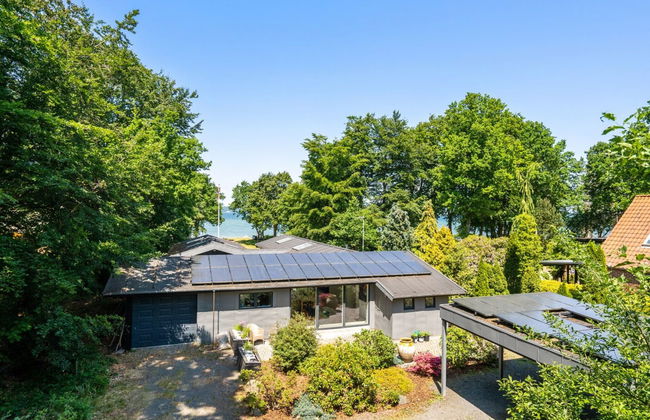 "Kennet" - 30m from the sea - Photo 3