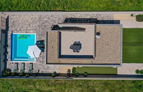 Holiday house Sara with heated pool - Photo 3