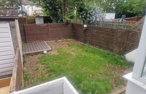 1930s conversion two apartment - Foto 3