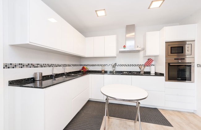 Vila Ca Shermano in Urbanitzaci Montferrutx - Photo 1