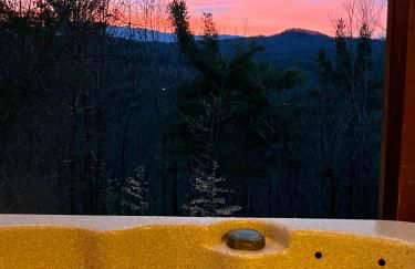 Amazing Views~Secluded Retreat~HotTub~GameRoom - Foto 6