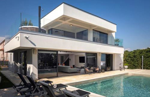 Villa Zorina heated pool 45 m2, Jacuzzi & sauna - Foto 8