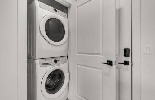 Vibrant 1 Bedroom Paradise Pool and Gym Bliss - Foto 13