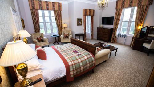 Macdonald Pittodrie House - Foto 2, Garden, Garden view, Shower