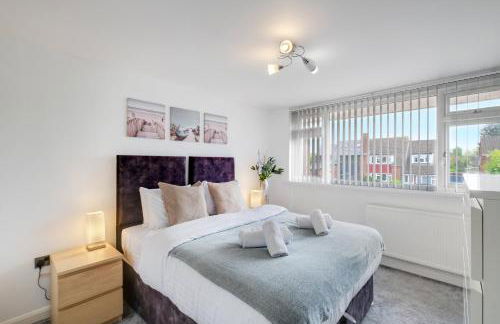 Elegant 5 Bed Home with Garden & Parking - Slough - Foto 21