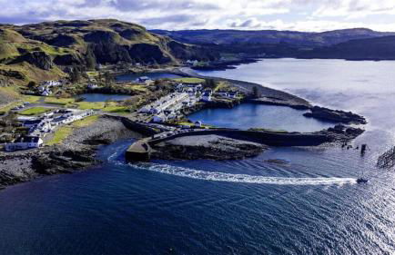 Misty Isles Cottage- Ellenabeich, Easdale, Isle of Seil - Photo 14