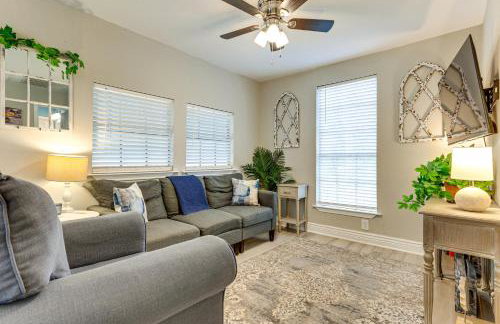 Endless Entertainment! Unique and Cozy Theodore Home - Foto 2