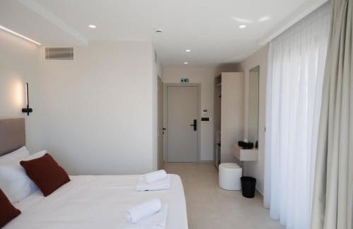 Elysian Boutique Suites - Photo 2