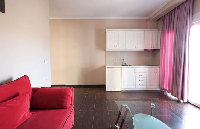 Apartments Flower Residence - Photo 37