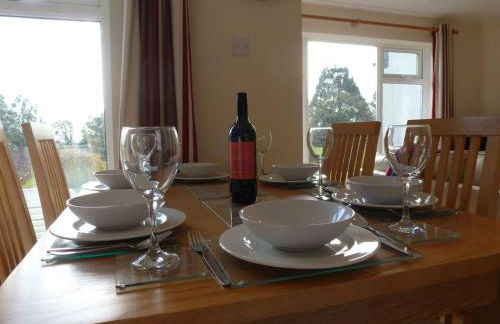 8 Manorcombe Bungalows - Photo 5