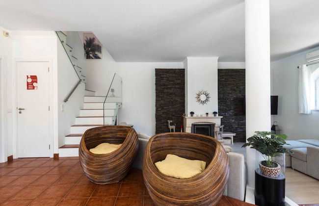 Sesimbra Stylish Villa by Homing - Photo 54