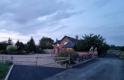 Lincoln Holiday Retreat Cottage with Private Hot Tub - Foto 31