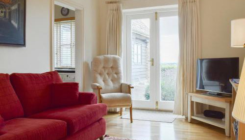 Alice Cottage - Photo 2