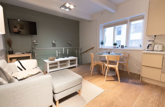 2ndhomes Unique 2-Story Home with Spa - Foto 15