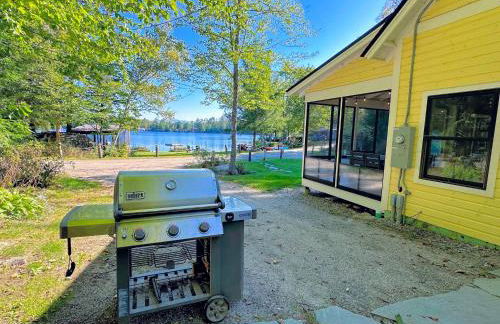 91WR Lake vibes and views at this waterfront home in the White Mountains - Foto 16