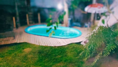 Casa na praia com quintal amplo e piscina - Foto 2