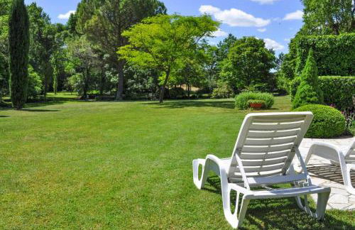Charming Stone House With Terrace - Photo 38