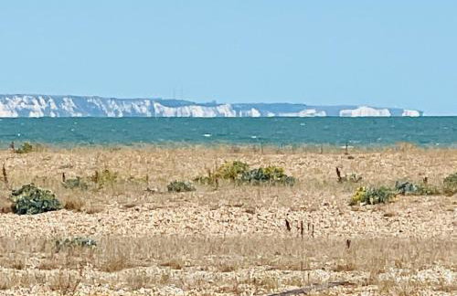 Fabulous Beach Front Holiday Location - Pass the Keys - Photo 23