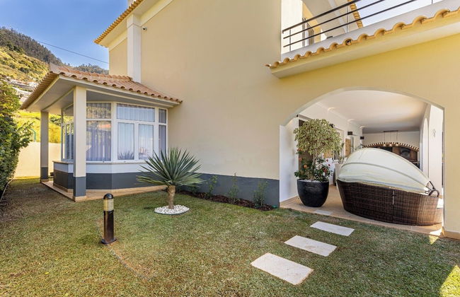 Luxury Villa With Private Heated Pool, Garden and Views of the sea and Mountains - Foto 64