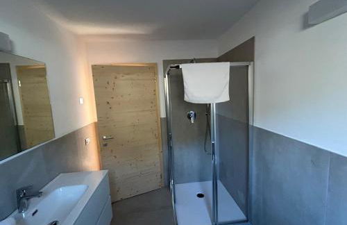 Lago House - Photo 21