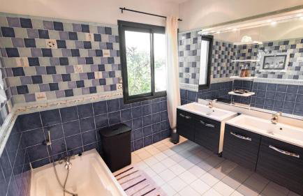 Villa Magarre Climatisée, Piscine Chauffée, Spa, dans un Cadre Naturel Envoûtant - Foto 26