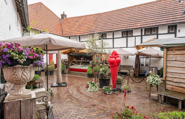 Pet-friendly Country Escape - Photo 30