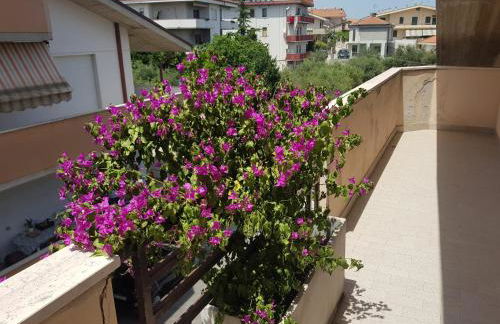 Ampio attico vista mare tra comfort e tranquillità - Foto 6