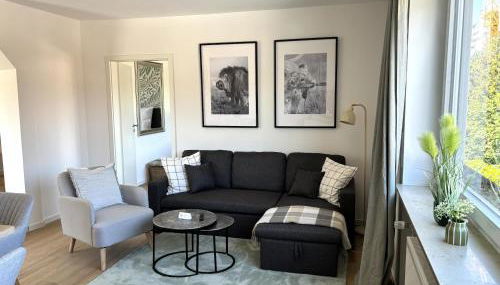 REMA Homes - Gesamte Wohnung, Küche, Parkplatz, Terrasse - Foto 2