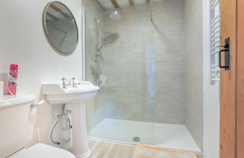 What A Beauty - Thr - Foto 15