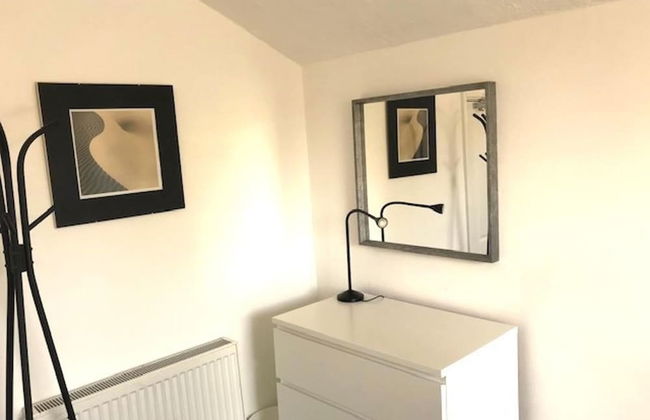 Cozy Quiet City Escape - Northampton Apartment - Foto 9