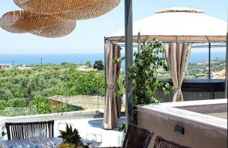 Elegant Roof Deck House with Jacuzzi - Foto 17