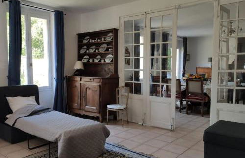 Charmant 110m2 avec jardin privé - Foto 26