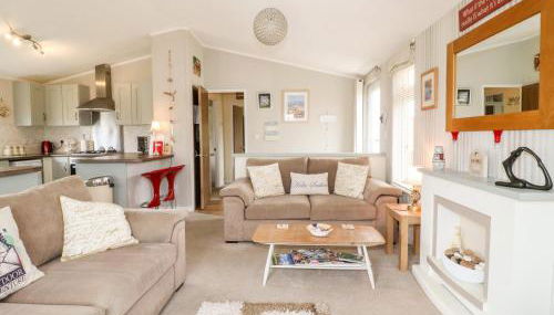 Lake View Lodge - Photo 4