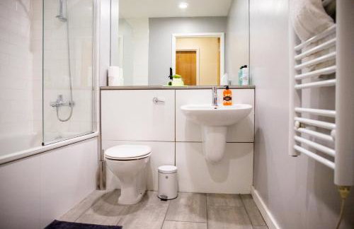 Leeds Vibrant 2 Bedroom Sleeps 4 - Foto 21