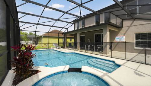 Fully Refurbished Vacation Home with South Facing Pool and Spa with Lake View in Quiet Community Nr Disney - Foto 2