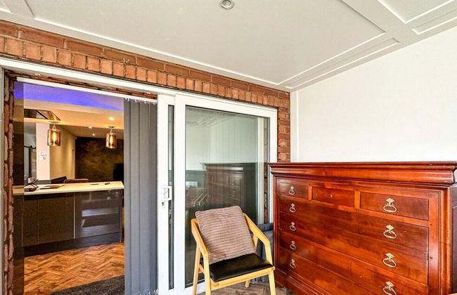 Beautiful Detached Villa - Jacuzzi Bath - Parking - Foto 15