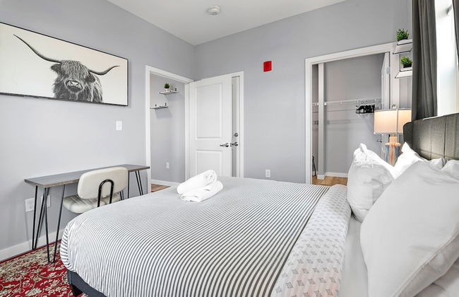 Furnished Apartments near Encore Boston - Photo 74