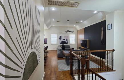 Game & Soak Retreat 3BR Private Jacuzzi Pool Table - Foto 59