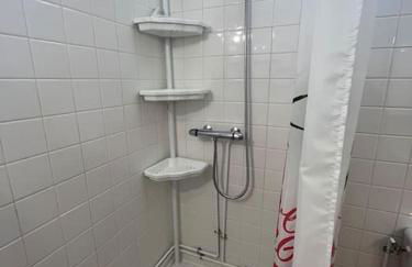 Appartement les Mésanges en rez de jardin -terrasse-2 chambres-parking - Foto 28