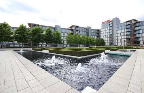 iSTAY APARTMENTS at VIZION - Fully Equipped Modern Serviced Apartments with Balconies, Superfast Broadband, Free Allocated Parking Space, 24h Security, Rooftop Gardens, Located in Central MK - Photo 1
