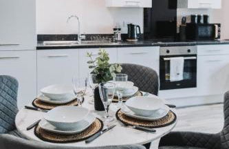 2 Bed 2 Bath Apartment Close to City Ctre Sleeps 5 -Free Parking - Foto 17