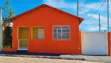 Casa 3 Quartos l 2 banheiros l 2 garagens l centro - Foto 1