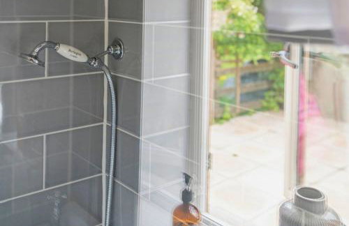 Cosy 2BD Cottage in Oxfordshire - Near Daylesford! - Photo 3